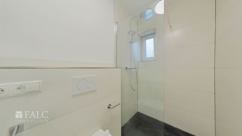 Erstbezug nach Sanierung!!! – Badezimmer