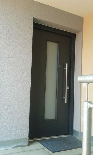 Stilvolle 3-Zimmer-Wohnung in Langenau – Eingang