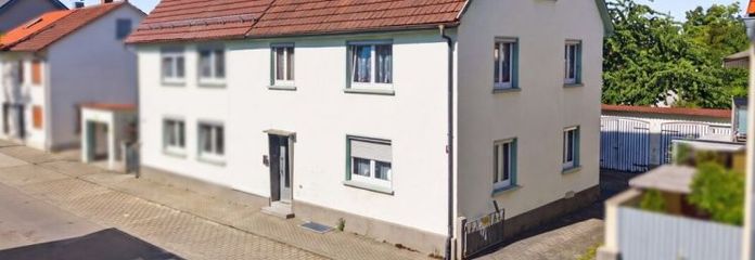 Sofort frei! Doppelhaushälfte mit Potenzial – stadtnah in Bad Saulgau