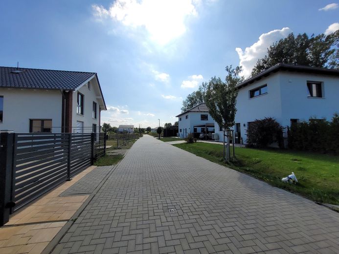 Rabat na cenę zakupu! Działka bez prowizji i bez związania z deweloperem w nowym osiedlu – Nachbarschaft