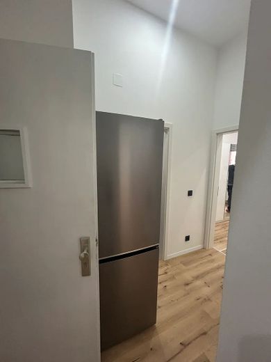 Pokój w mieszkaniu współdzielonym z dobrą infrastrukturą / Emserstraße 40, Frankfurt / WE6 / 2.OG po lewej / pok.1 – Küche