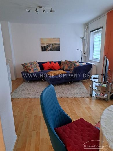 Helle, ruhige 2-Zimmer-Wohnung mit Balkon in Berlin-Tegel, Nähe Tegeler See, möbliert – af3eec38d2211b0086aa45c47d7144d1bfd81aee.jpg