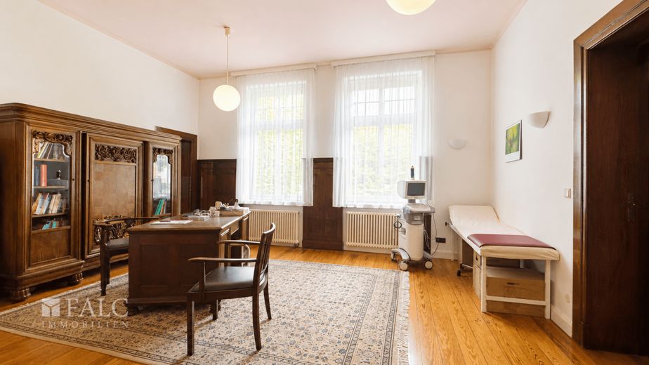 ***Denkmal - Stilvolle Villa im Landhausstil - Wohnen mit besonderem Ambiente*** – Behandlungszimmer 1