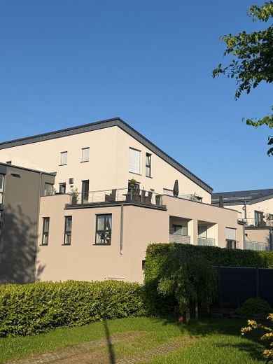 Exklusive und sehr zentral gelegene Penthaus-Wohnung in Simmerath – Außenansicht Terrasse Süd-West