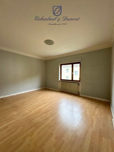 2-3 Familienhaus mit Erweiterungsmöglichkeit in guter Lage von Fechingen – Zimmer 2 EG