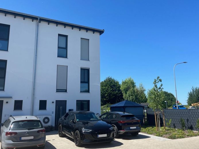 Reihenhaus_Ansicht_Front_2