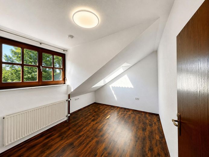 Renoviertes WG-Zimmer mit Highspeedinternet & Möbel - 490€ all inclusive – Zimmer Nr. 4
