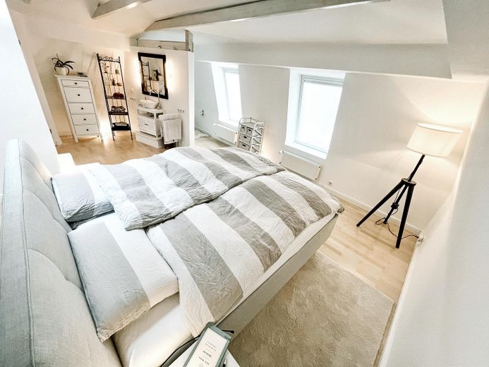 Maisonette con terrazza in legno e posto auto in affitto – 2OG_Loft_4_a
