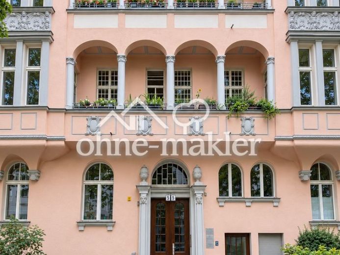 Gerenoveerd appartement met 2 kamers, zonder makelaarscourtage en vrij van gebruiksrechten – Foto 1