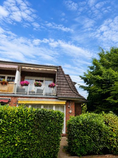 Idyllische Dachgeschoss Wohnung in ruhiger Lage (3-ZKB) – Foto 3