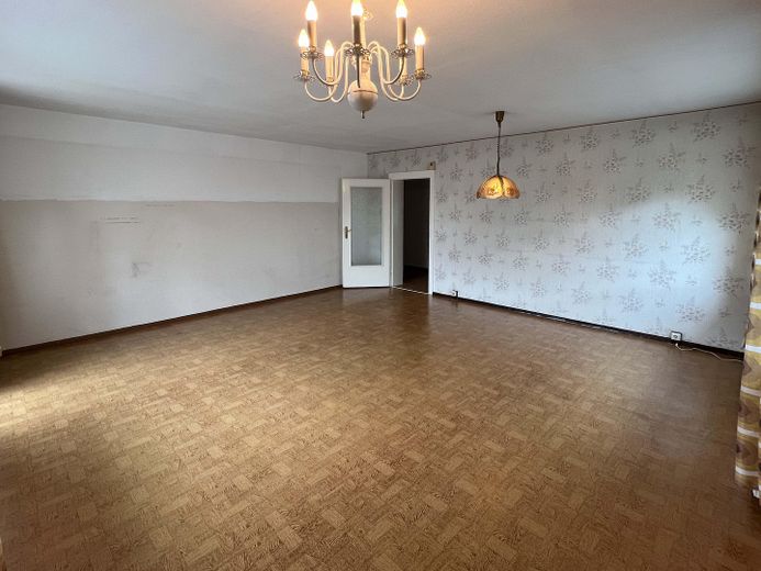 Einfamilienhaus in attraktiver Lage von Berlin-Hohenschönhausen – Wohnzimmer