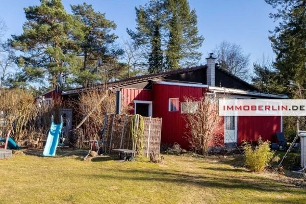 IMMOBERLIN.DE — Чудовий бунгало із сонячним садом і гаражем у лісистій місцевості