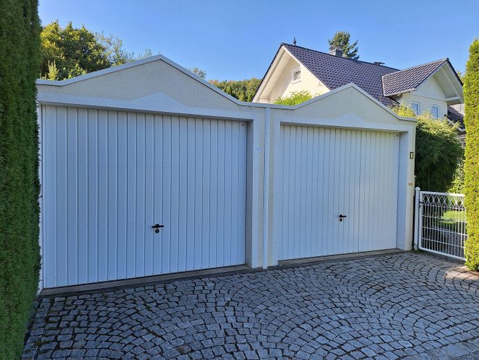 Privatsphäre im Grünen  –  ohne Maklergebühren – Doppelgarage