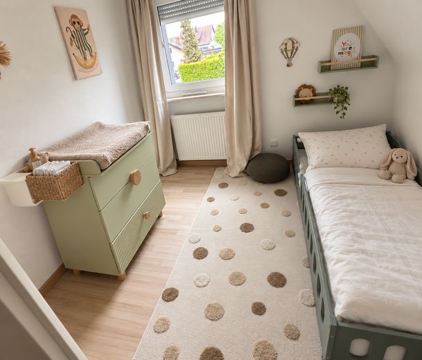 Casa unifamiliare ammodernata con ampio giardino – molto spazio per tutta la famiglia – Foto 12