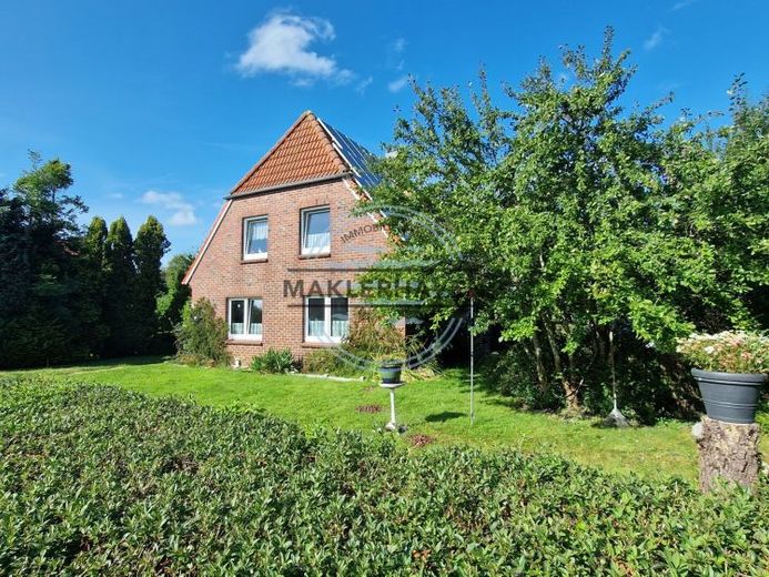 Nordsee-Perle Tossens: Saniertes Haus auf Traumgrdst. m. Photovoltaik & zusätzl. Bauoption im Grünen – Foto 1