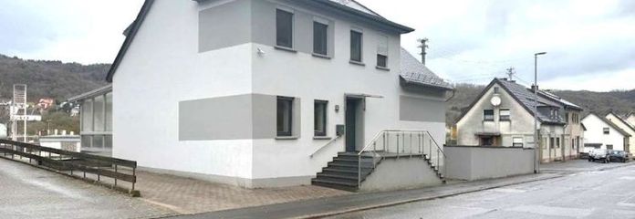 Attraktives und modernisiertes Einfamilienhaus mit Einliegerwohnung
