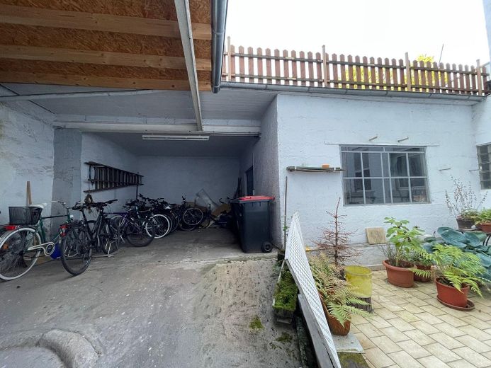 Jetzt besichtigen! Atelier für Künstler mit Lager direkt am Gartenfeldplatz in der Mainzer Neustadt – Hof