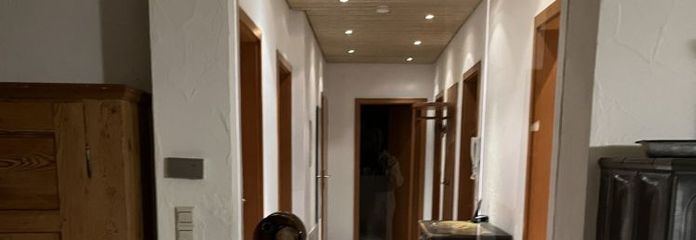 Grafenau: Encantador apartamento de 3,5 habitaciones en la última planta, situado en una zona tranquila junto al campo