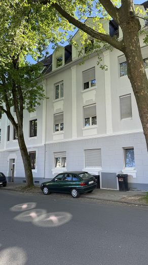 Wohnen mit Charakter: Großzügige 4-Zimmer-Wohnung in Bochum – Foto 1