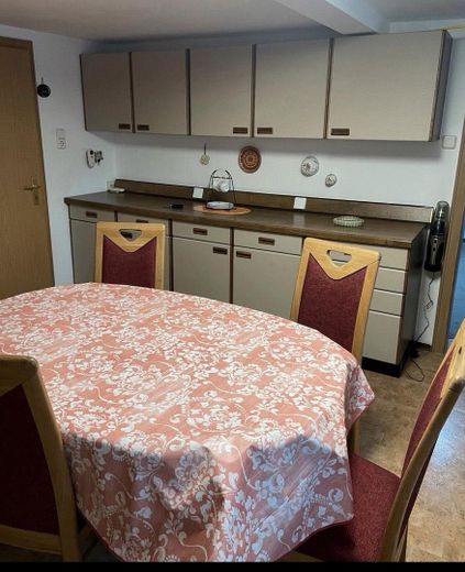 Verzorgde eengezinswoning met traplift – Foto 9