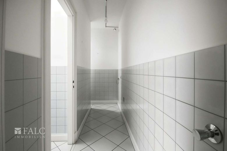 Erdgeschosswohnung - solide Basis mit guter Verkehrsanbindung – Badezimmer - (KI generiert)