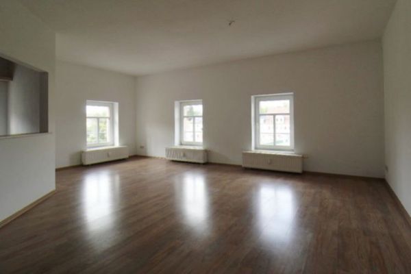 *** 3 locali, cucina componibile, bella vista ***