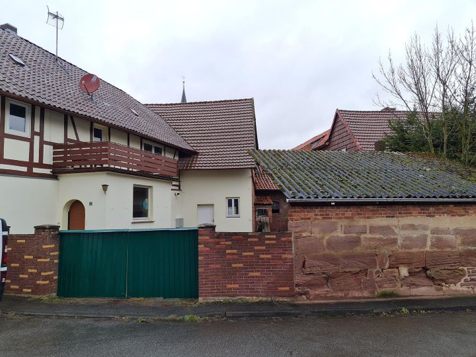 Wohnhaus-Scheune und Stall in Rollshausen – Foto 6