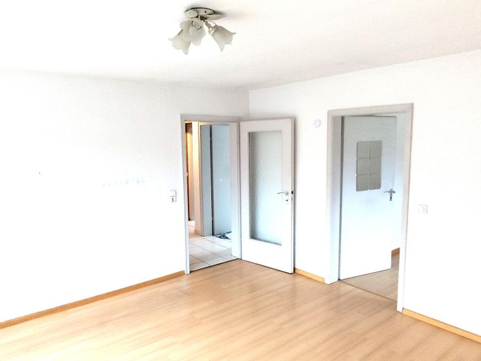 Parketboden makellos