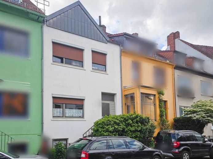Casa a schiera centrale con 2 unità abitative in vendita! – Foto 1