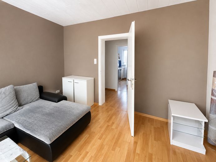Neat 3-room apartment with balcony – Wohnzimmer II