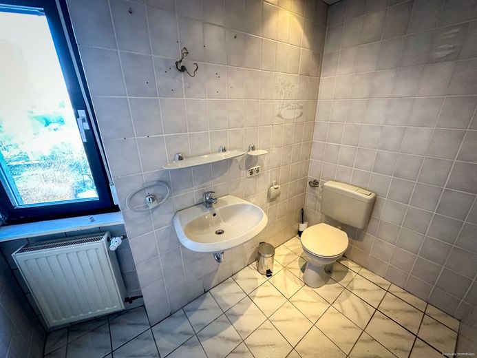 Badezimmer 1-OG