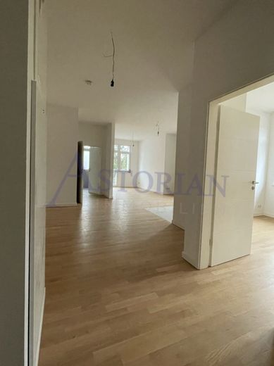 Kernsanierte 3-Zimmer-Wohnung im grünen Lichterfelde – Wohnbereich