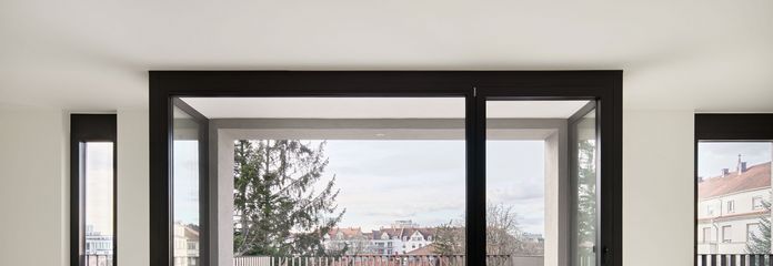 3 ZKB Neubau, ruhige Lage – Loggia / Balkon