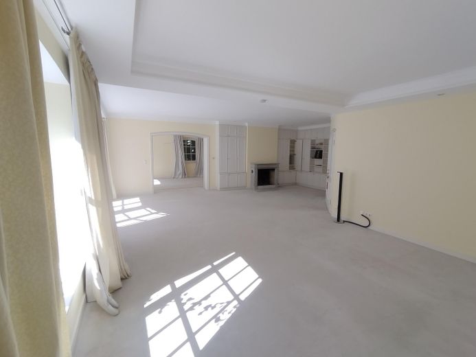 Herrschaftliche Villa am Ende einer elbnahen Sackgasse in Othmarschen – Wohnzimmer