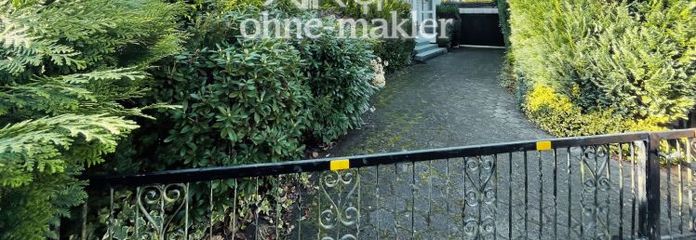 Nel verde della cintura periferica di Amburgo: spaziosa casa unifamiliare con garage