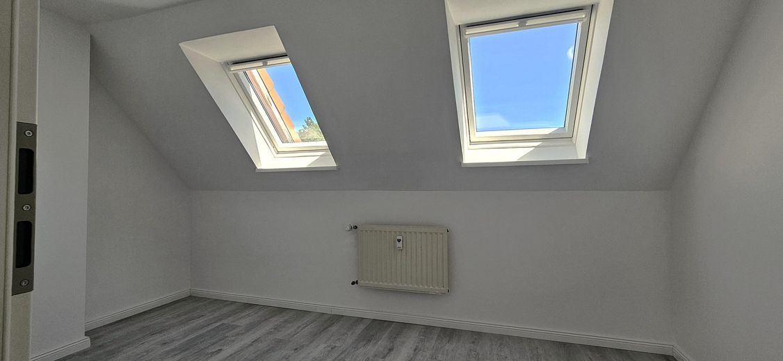 Sunny maisonette apartment in Elstorf - green, quiet and central – Abstellraum/ Zimmer, oben