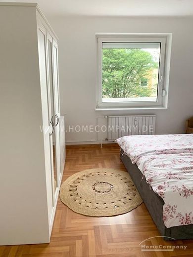 3 Zi.Whg., möbliert, 2. OG, mit Balkon. – bb5f7da41fbcdf7d833d74d0460b6f126faab89e.jpg