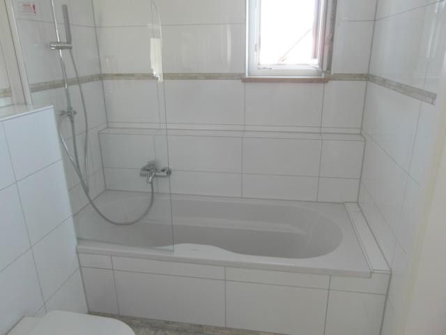 STA - Top san.  ZFH (EFH + autarker 106 m²- DG-Whg.) + sep. Gebäude in 1A-Lage, Weitbl., 3er Gge. – Bad DG