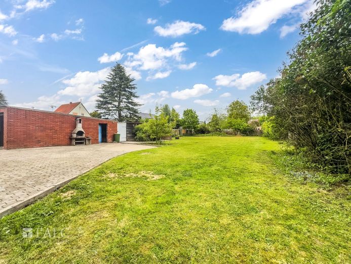 Riesiges Grundstück &amp; viel Potenzial - Zweifamilienhaus mit Ausbaureserve in Reckenfeld – Garten