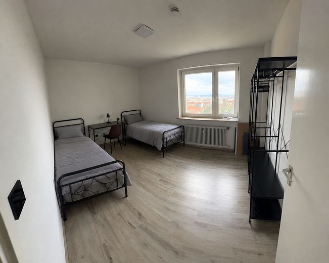 ЖИТЛОВА СПІЛЬНОТА ALL INCLUSIVE У НАЙКРАЩОМУ РОЗТАШУВАННІ – Privates Zimmer 4