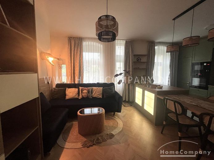 27533 HomeCompany Dresden Möbliert/Furnished 2-Zimmer Wohnung in Dresden-Pieschen max. 2 Personen – 6af2a3f77a1f03b6d6b419a400bd5685f36da9a7.jpg