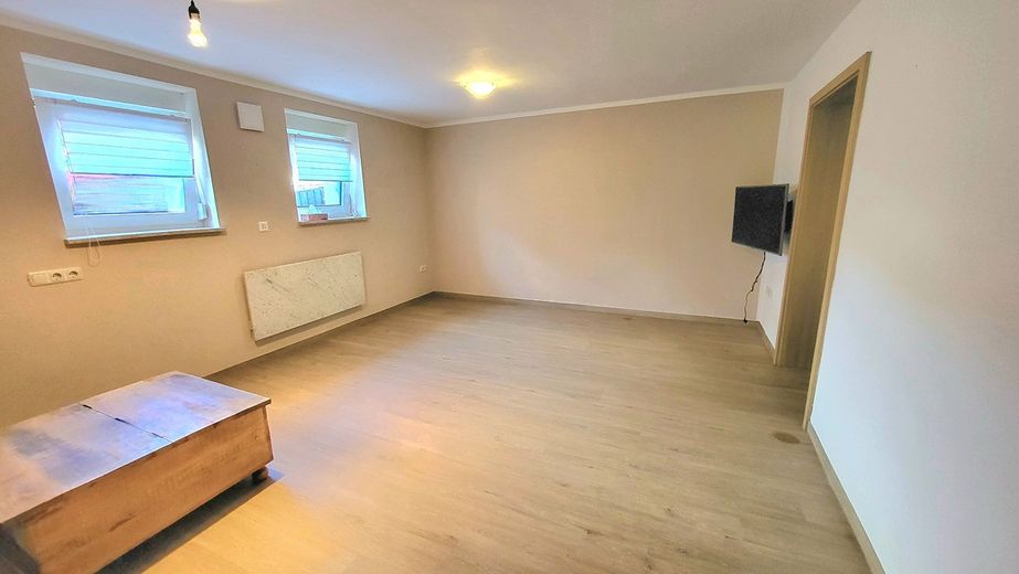 Charmante, renovierte 2-Zimmer-Wohnung mit hochwertiger Einbauküche – Foto 4