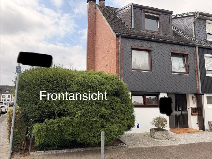 Curata casa a schiera di testa a Osterholz-Tenever, ca. 135 mq di superficie utile – Foto 1