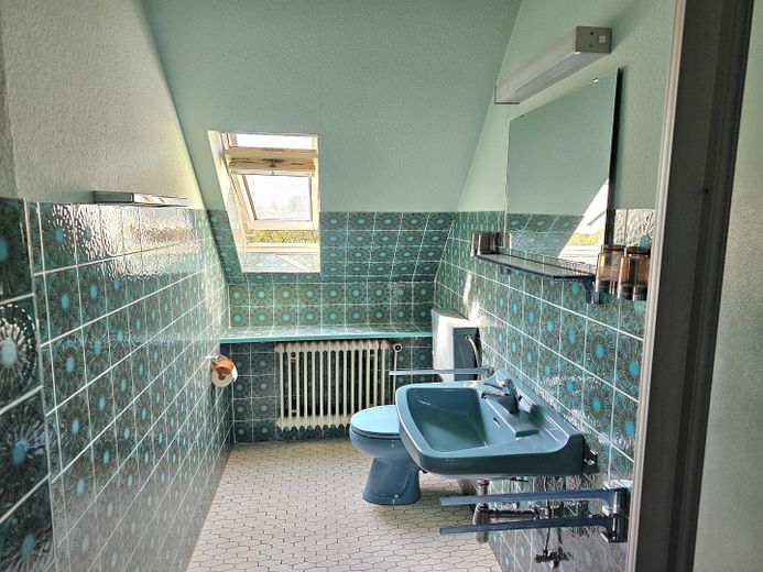 Badezimmer 2 - Dachgeschoss