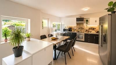 A HOME WITH CHARACTER AND ROOM FOR NEW IDEAS – 1783510057_b1f406e.jpg