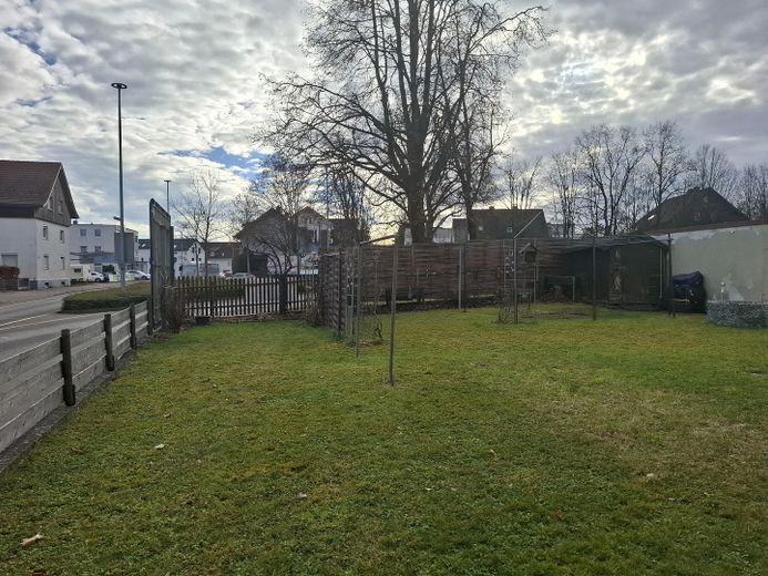 Budynek wielorodzinny w Kempten, Sankt Mang, z 8 mieszkaniami, 3 garażami i potencjałem rozbudowy – Garten
