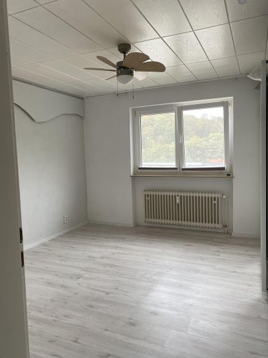 Helle renovierte 3-Zimmer Eigentumswohnung – Schlafzimmer