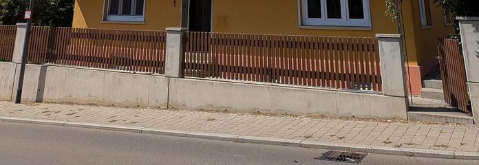 Freistehendes Haus, wunderschöner Garten und Freisitz, sofort frei + Ohne Provision – Hausansicht