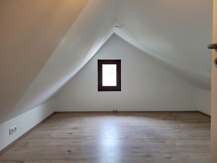 Stadtgrenze Bonn: neue 3-Zimmer-Wohnung in alten Mauern – Gäste-/Spielzimmer 