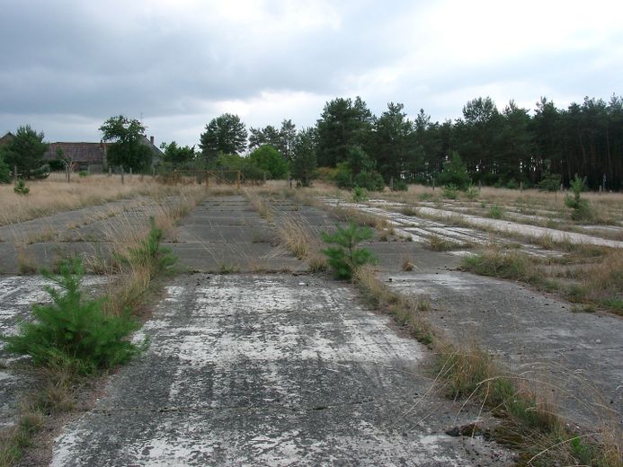 Baugrundstück für Naturliebhaber – alte Lagerfläche